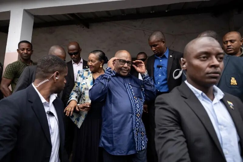 Прокурор Коморских Островов сообщает о смерти подозреваемого в stabbing