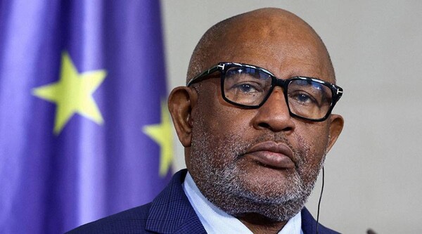 Президент Соединенной Коморской Республики вступил в должность на третий срок президентства